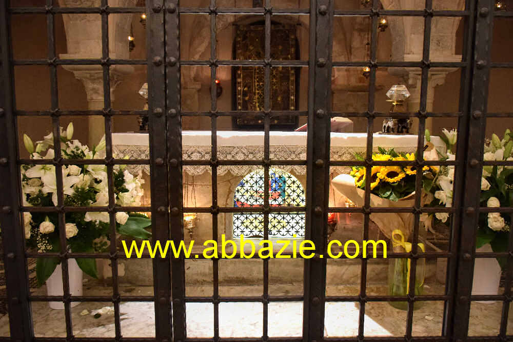 Tomba di San Nicola nella Cattedrale di Bari